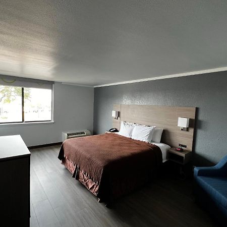 Super 8 By Wyndham Fort Worth Entertainment District Luaran gambar