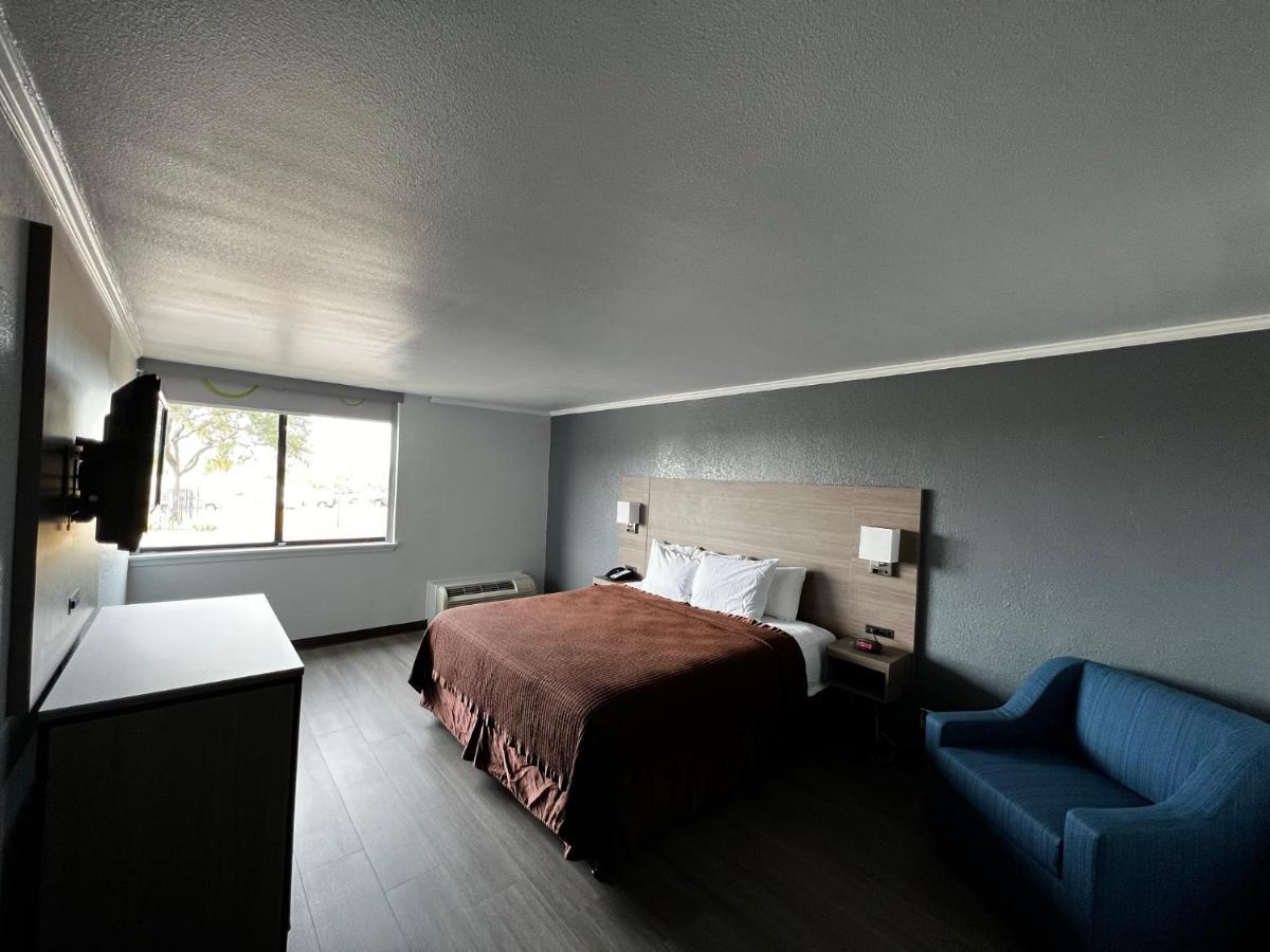 Super 8 By Wyndham Fort Worth Entertainment District Luaran gambar